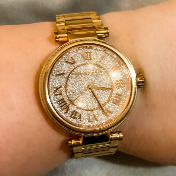 Michael Kors Accessories - BLING Rose Gold diamonds Michael Kors watch